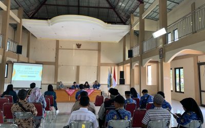 Dosen dan Mahasiswa PS Akuntansi Perpajakan UNDIP Lakukan Sosialisasi Peraturan Perpajakan Terbaru untuk UMKM di Desa Ngrapah